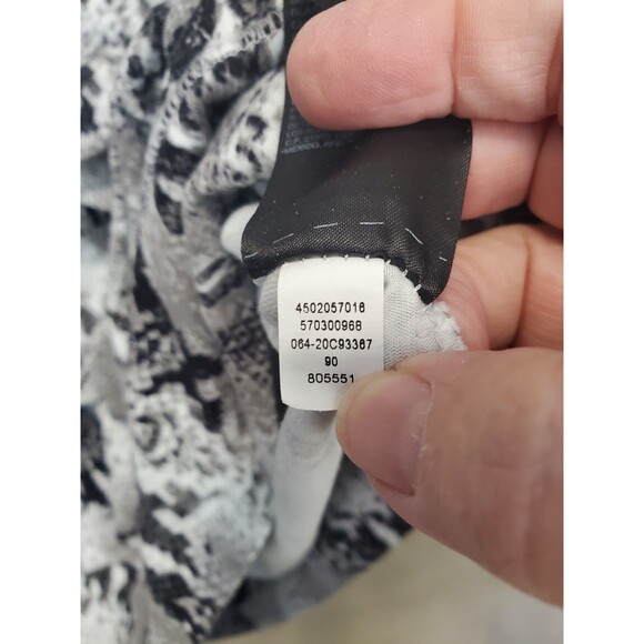 Chico's Zenergy Gray Snakeskin Print Soft Touch Long Sleeve Knit Tunic Size 2 L - Picture 6 of 6